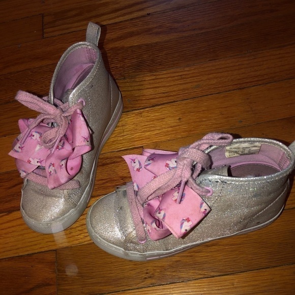 JoJo Siwa Unicorn Glitter Hi-Tops - Picture 2 of 10